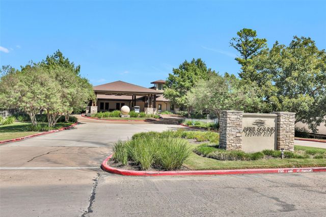 104 Harbour Town Circle, Conroe, TX 77356