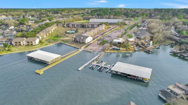 104 Harbour Town Circle, Conroe, TX 77356