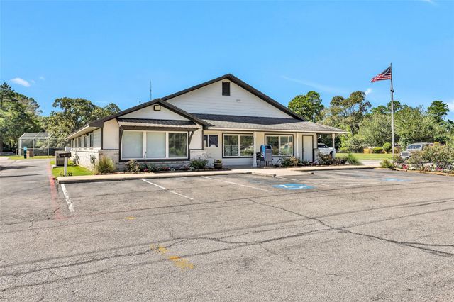 104 Harbour Town Circle, Conroe, TX 77356
