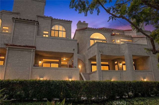 17151 Corbina, Huntington Beach, CA 92649