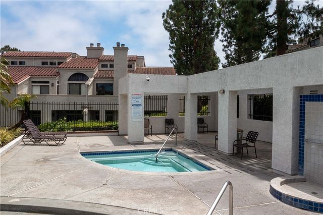 17151 Corbina, Huntington Beach, CA 92649