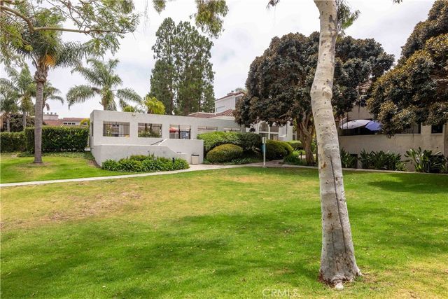 17151 Corbina, Huntington Beach, CA 92649