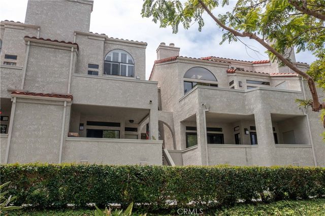 17151 Corbina, Huntington Beach, CA 92649