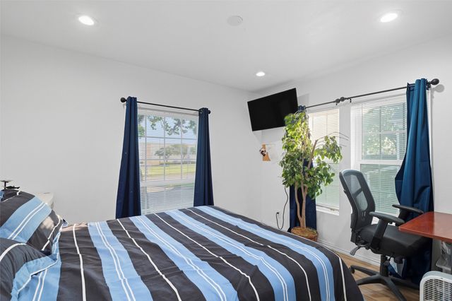 2522 W Jefferson Boulevard, Dallas, TX 75211