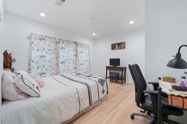 2522 W Jefferson Boulevard, Dallas, TX 75211