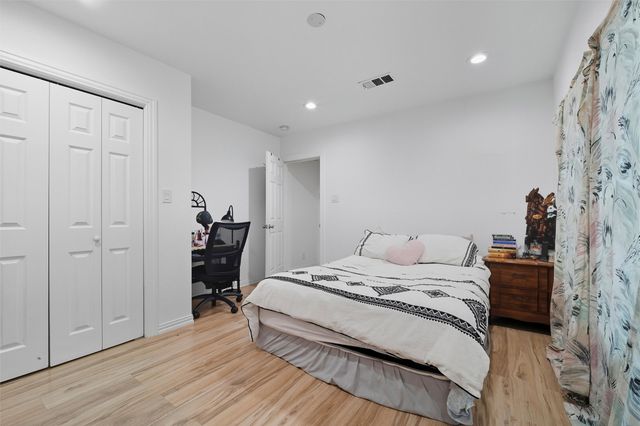 2522 W Jefferson Boulevard, Dallas, TX 75211