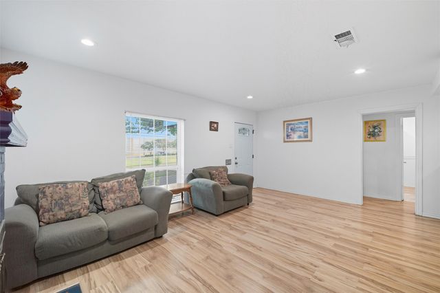 2522 W Jefferson Boulevard, Dallas, TX 75211