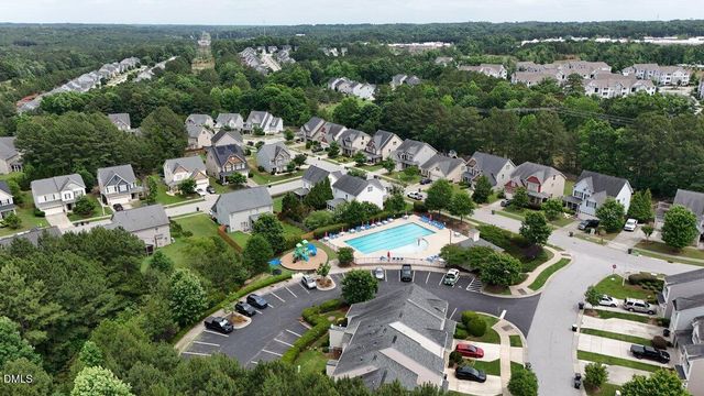 220 Beaconwood Lane, Holly Springs, NC 27540