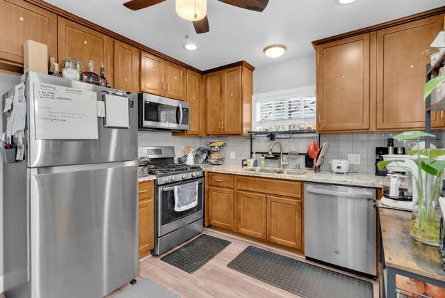 2020 2020 S American St., Stockton, CA 95206