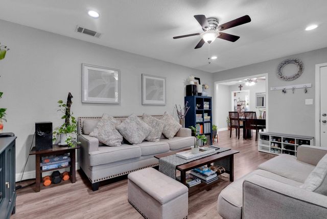 2020 2020 S American St., Stockton, CA 95206