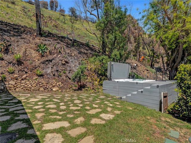 20537 Little Rock Way A, Malibu, CA 90265