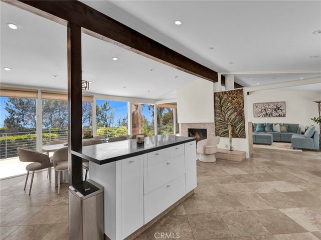 20537 Little Rock Way A, Malibu, CA 90265