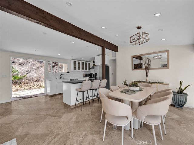 20537 Little Rock Way A, Malibu, CA 90265