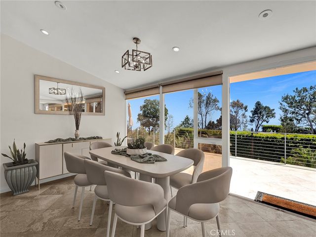 20537 Little Rock Way A, Malibu, CA 90265