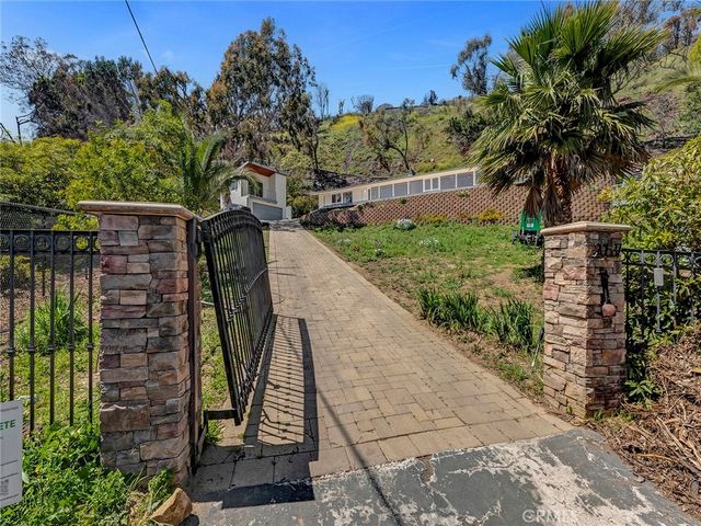 20537 Little Rock Way A, Malibu, CA 90265