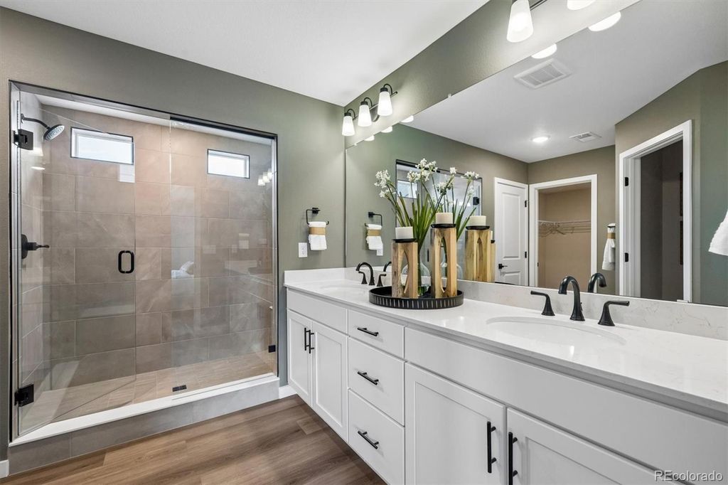 Image 20 of property listing at 9113 Ironwood Street, Highlands Ranch, CO 80129