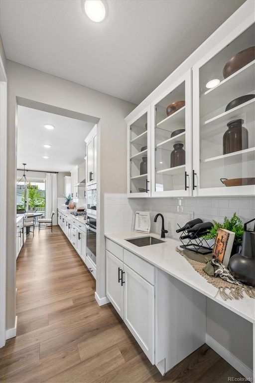 Image 3 of property listing at 9113 Ironwood Street, Highlands Ranch, CO 80129