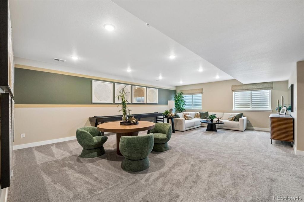 Image 21 of property listing at 9113 Ironwood Street, Highlands Ranch, CO 80129