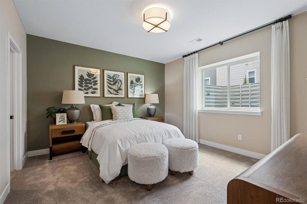 Image 23 of property listing at 9113 Ironwood Street, Highlands Ranch, CO 80129
