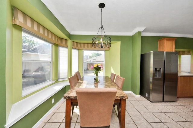 5703 Bishops Glen Court, Houston, TX 77084