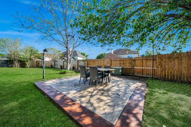 5703 Bishops Glen Court, Houston, TX 77084