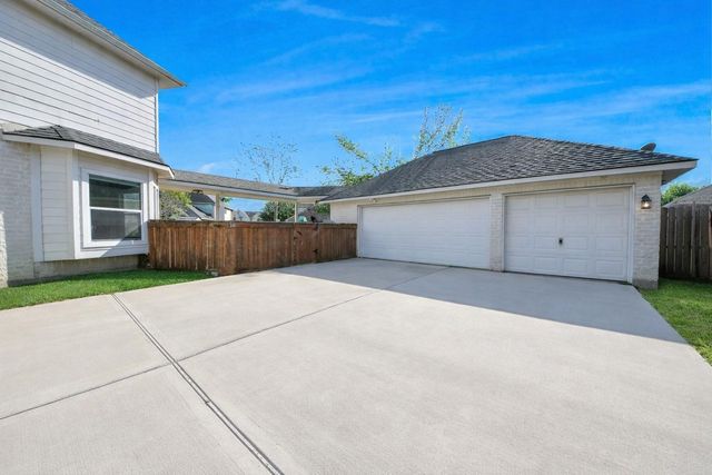 5703 Bishops Glen Court, Houston, TX 77084