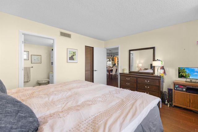 14671 Bonaire Boulevard 404, Delray Beach, FL 33446