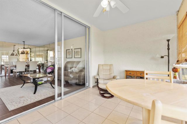 14671 Bonaire Boulevard 404, Delray Beach, FL 33446
