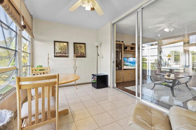 14671 Bonaire Boulevard 404, Delray Beach, FL 33446