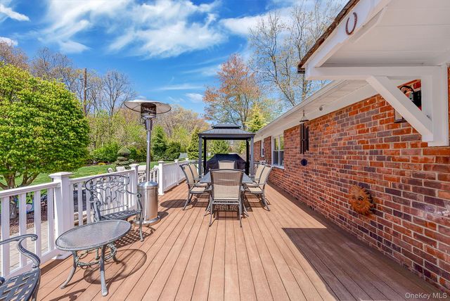 193 Dix Hills Road, Dix Hills, NY 11746