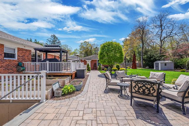 193 Dix Hills Road, Dix Hills, NY 11746