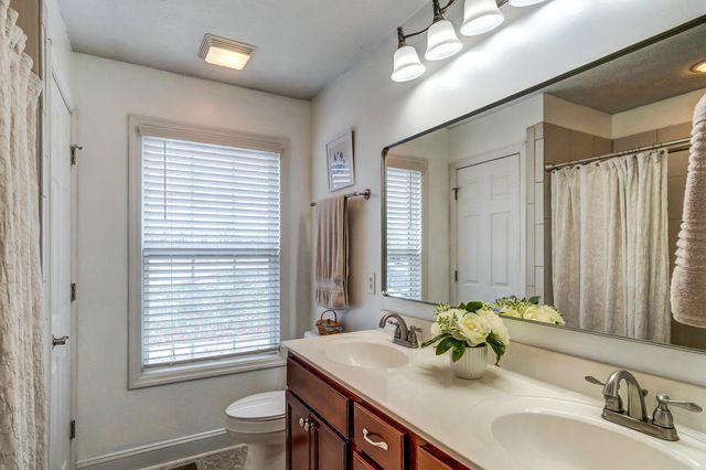 3001 Noble Court, Waco, KY 40385