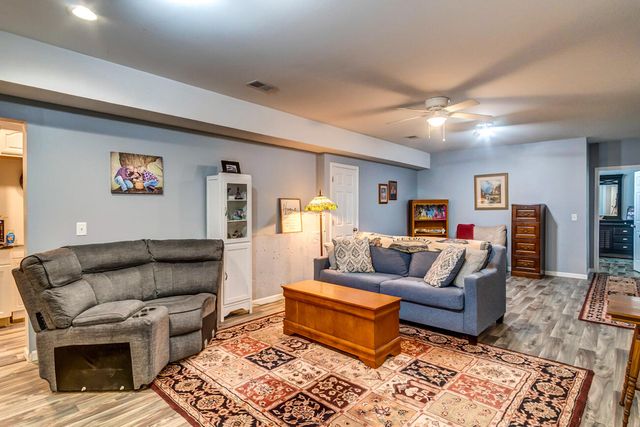 3001 Noble Court, Waco, KY 40385