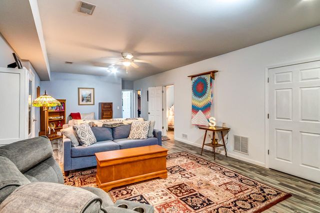 3001 Noble Court, Waco, KY 40385