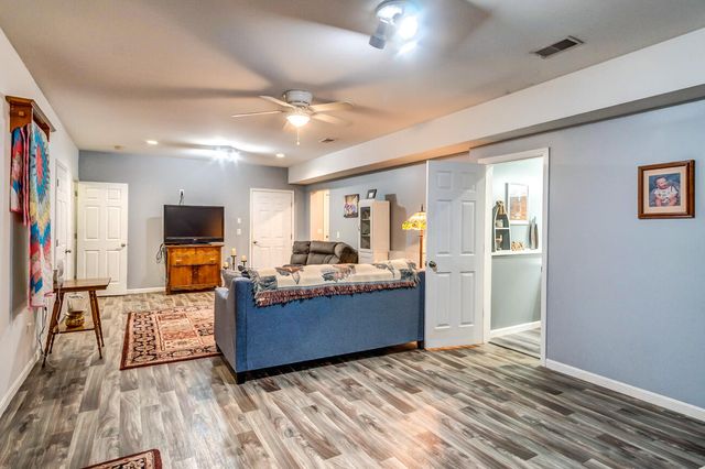 3001 Noble Court, Waco, KY 40385