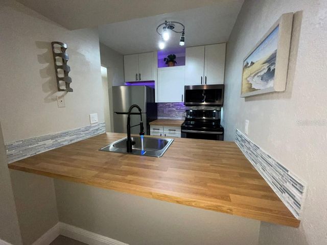 1799 N HIGHLAND AVENUE 172, Clearwater, FL 33755