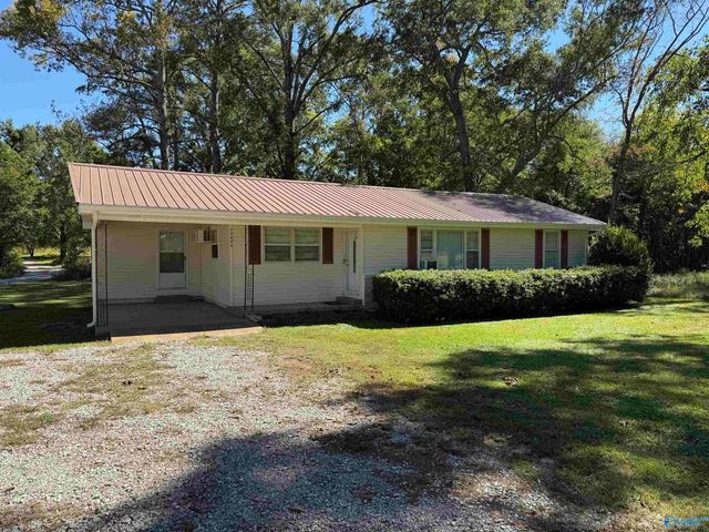 17854 County Road 460, Moulton, AL 35650