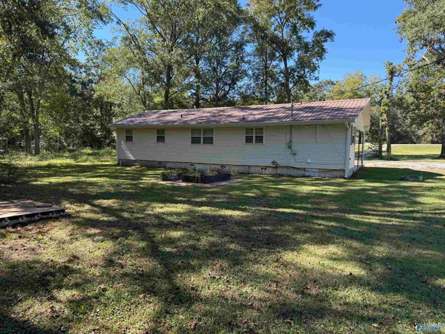 17854 County Road 460, Moulton, AL 35650