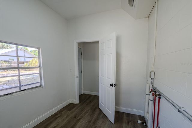 599 CAROLINA AVENUE, Fort Myers, FL 33905