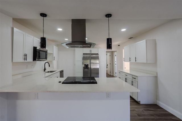 599 CAROLINA AVENUE, Fort Myers, FL 33905