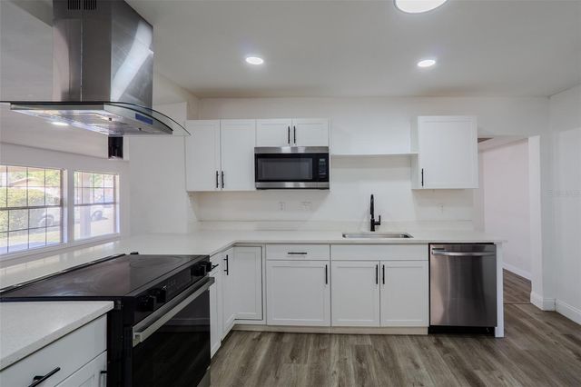 599 CAROLINA AVENUE, Fort Myers, FL 33905