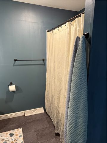 5138 Fisher Corinth Road, Farmdale, OH 44417