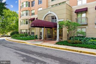 5000 BATTERY LN #704, Bethesda, MD 20814