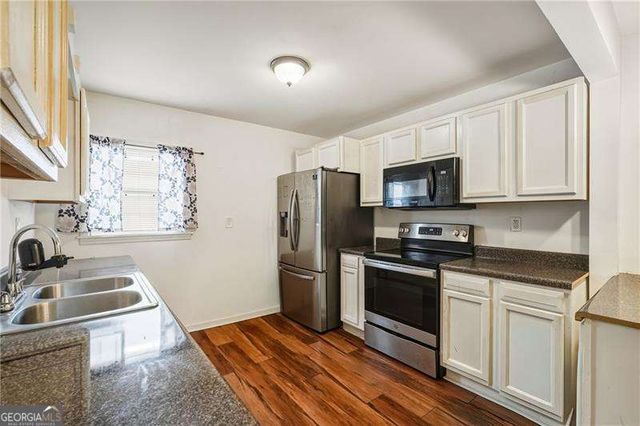 159 Fairfield Place NW, Atlanta, GA 30314