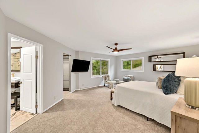 9484 N Fairway DRIVE, Bayside, WI 53217