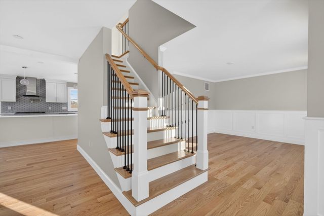 3 Earle St, Fairhaven, MA 02739