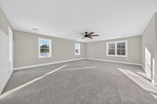 3 Earle St, Fairhaven, MA 02739