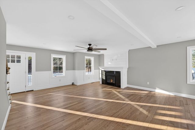 3 Earle St, Fairhaven, MA 02739