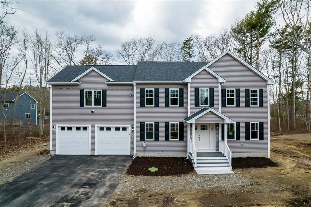 3 Earle St, Fairhaven, MA 02739