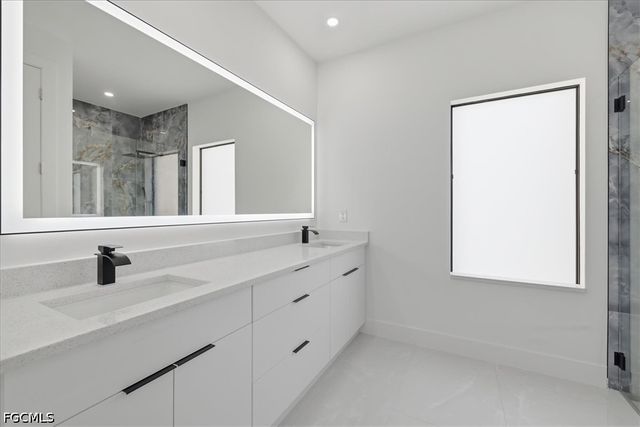 3010 37th ST SW, Lehigh Acres, FL 33976